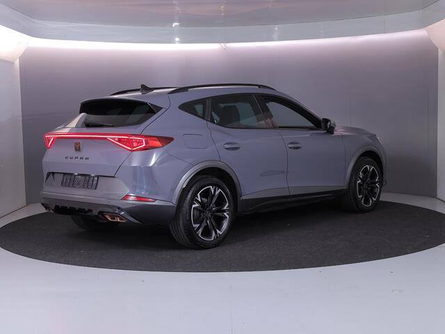 Cupra Formentor 1.4 e-Hybrid Business 204 pk Automaat | Verlengde garantie | Navigatie | Parkeersensoren (Park assist) | Achteruitrijcamera | Autom. airco (3 zones) |