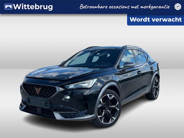 Cupra Formentor 1.4 e-Hybrid 245PK DSG Black Edition / Memory Seat / Keyless / Achteruitrijcamera / Trekhaak / Travel Assist / Full Link / 19" LMV