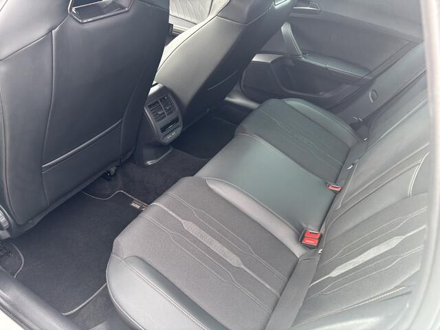 Cupra Formentor 1.4 e-Hybrid VZ Black Line PHEV Automaat Kuipstoelen / Full LED / Keyless