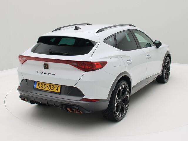 Cupra Formentor 1.4 e-Hybrid Business 204PK / Camera / Navi / 19inch