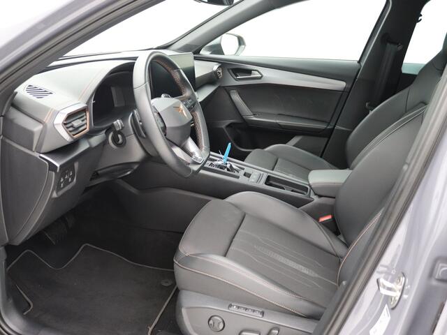 Cupra Formentor 1.4 e-Hybrid Business 204PK / Panorama / Carplay / Navi / Camera
