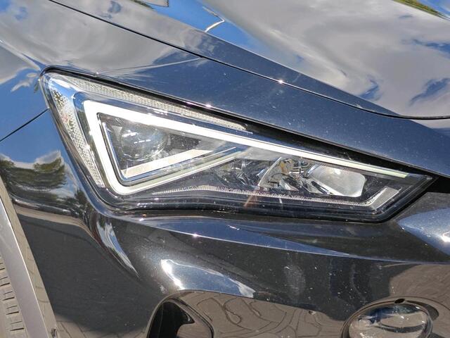 Cupra Formentor 1.4 TSI e-Hybrid Essential Limited DSG Automaat / Camera / Clima / Stoelverwarming / Trekhaak wegklapbaar / Carplay / LED trans