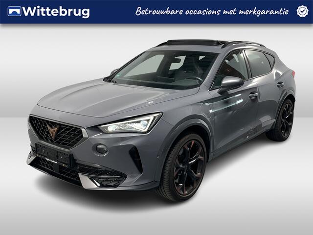 Cupra Formentor 1.4 e-Hybrid VZ Performance / AUTOMAAT/ PANO/ PARK.SENSOR.V+A/ CAMERA/ ACC/ FULL LINK/ STUUR+STOELVERWARM./ DODEHOEK/ KEYLESS/ DIGITAL DASH/ RIJ-MODI/ NAVI/ DAB/ CLIMA/ LED/ 19'' LMV