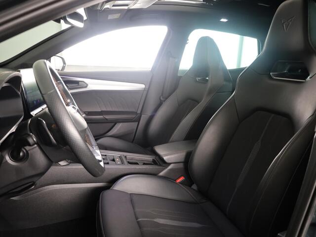 Cupra Formentor 1.4 e-Hybrid VZ Performance 245pk DSG | Panoramadak | SOH 94,9% | 19 inch Lichtmetalen velgen | Blind Spot | Adaptieve cruise controle