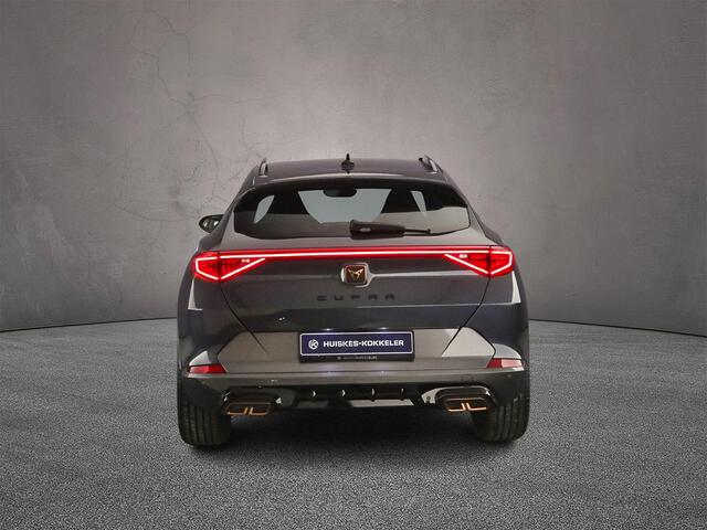 Cupra Formentor 1.4 e-Hybrid VZ Performance 245pk DSG Automaat, Adaptive cruise control, 360 camera, Achterklep elektrisch, Navigatie, App-connect, Matrix LED koplampen, Bestuurdersstoel elektrisch, Parkeersensoren,