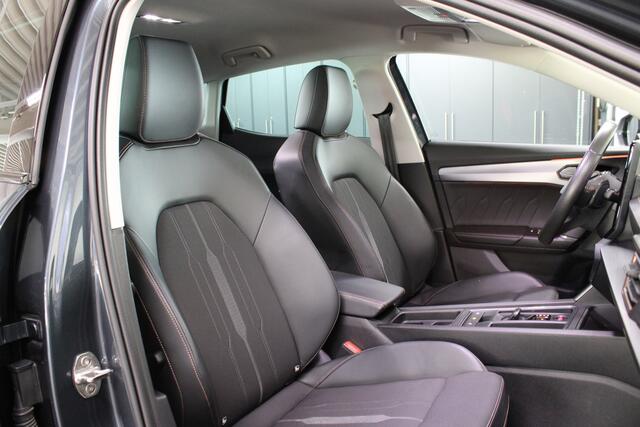 Cupra Formentor 1.4 e-Hybrid Business / Stoel + Stuurverwarming / Sfeerverlichting / Camera /