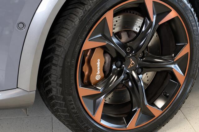 Cupra Formentor 1.4 TSI e-Hybrid VZ Performance - Leer - Trekhaak - Brembo