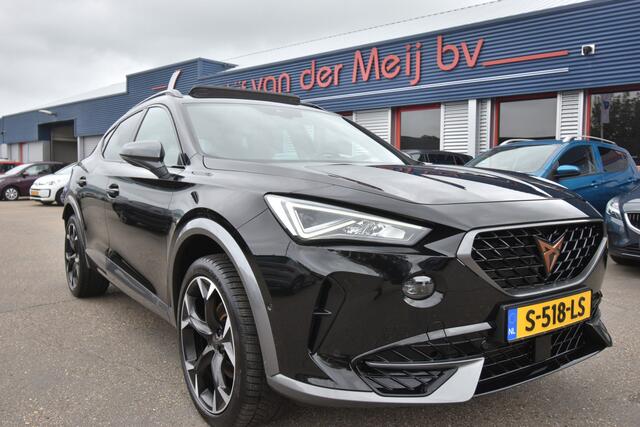 Cupra Formentor 1.5 TSI Business Edition Plus , PANODAK ,TREKHAAK , ST+STUUR VERW , LMV19 , LED KOPL , A UITRIJ CAM ,