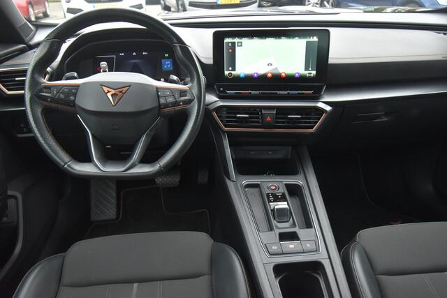 Cupra Formentor 1.5 TSI Business Edition Plus , PANODAK ,TREKHAAK , ST+STUUR VERW , LMV19 , LED KOPL , A UITRIJ CAM ,