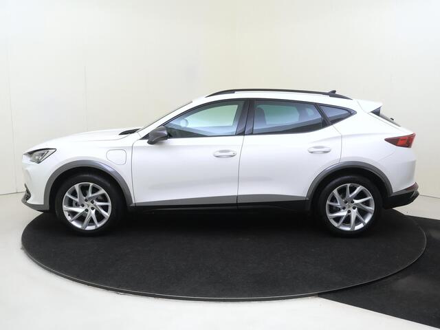 Cupra Formentor 1.4 e-Hybrid Business | SoH 100% | Adaptieve cruise control | Keyless | Virtual cockpit | Lane assist | Sfeerverlichting | Stuurwielverwarming | DAB+ radio |