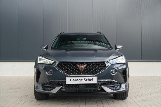 Cupra Formentor 1.4 TSI e-Hybrid VZ - ACC - Stoel-stuurverwarming - Navi - Camera - Matrix LED - Kuipstoelen - Rijklaar