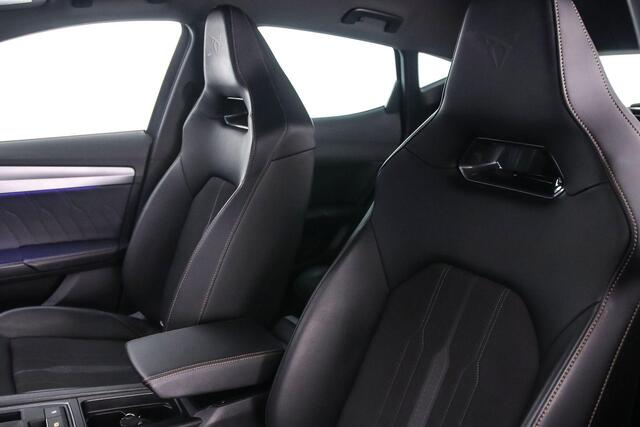 Cupra Formentor VZ Performance 1.4 TSI eHybrid 245pk DSG Automaat Trekhaak, Adaptive cruise control, Elektrische achterklep, Stoelverwarming, Navigatie, Achteruitrijcamera