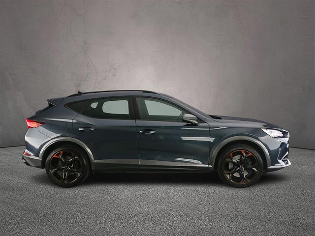 Cupra Formentor VZ Performance 1.4 TSI eHybrid 245pk DSG Automaat Trekhaak, Adaptive cruise control, Elektrische achterklep, Stoelverwarming, Navigatie, Achteruitrijcamera