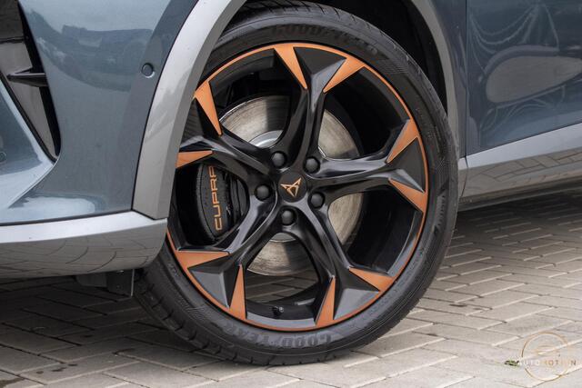 Cupra Formentor 1.4 e-Hybrid VZ Copper Edition PANO CAMERA SFEERVERLICHTING CARPLAY