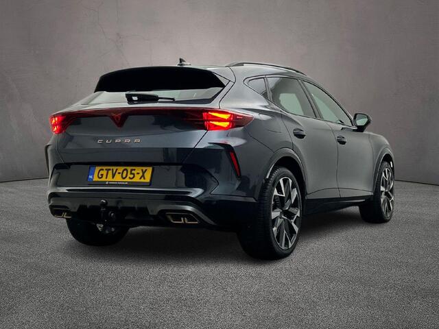 Cupra Formentor VZ Performance 1.5 TSI eHybrid 272pk DSG Automaat Trekhaak, Adaptive cruise control, Achteruitrijcamera, Navigatie, Stuurwiel verwarmd, LED koplampen