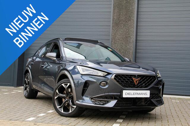 Cupra Formentor 1.4 e-HYBRID 245PK VZ DSG Panorama dak | Cupra stuurwiel | Groot display | 360 camera - alle camera's | Keyless entry | Vol in de opties | Dealer onderhouden | 1e lak | BTW!