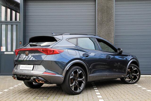 Cupra Formentor 1.4 e-HYBRID 245PK VZ DSG Panorama dak | Cupra stuurwiel | Groot display | 360 camera - alle camera's | Keyless entry | Vol in de opties | Dealer onderhouden | 1e lak | BTW!