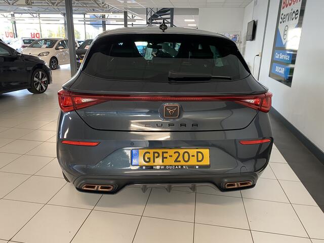 Cupra Leon 1.4 e-Hybrid VZ performance Panoramdak / Stuurverwarming /stoelverwarming / sfeerverlichting