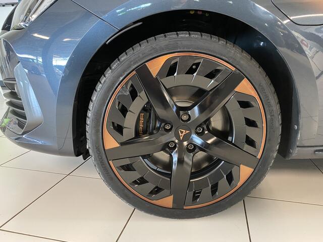 Cupra Leon 1.4 e-Hybrid VZ performance Panoramdak / Stuurverwarming /stoelverwarming / sfeerverlichting