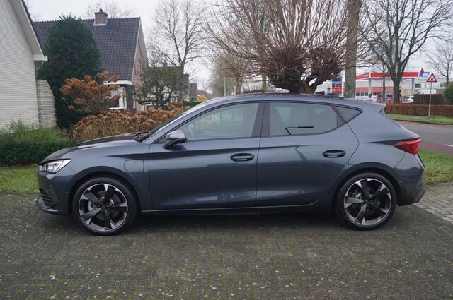 Cupra Leon 1.4e Hybrid TSI 204PK ACC/Navi/Camera/DCC/Virtual/Keyless