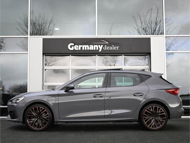 Cupra Leon 1.4 e-Hybrid 245pk VZ Copper Edition Pano LED Dodehoek Lane Ass Stuur/Stoelverw