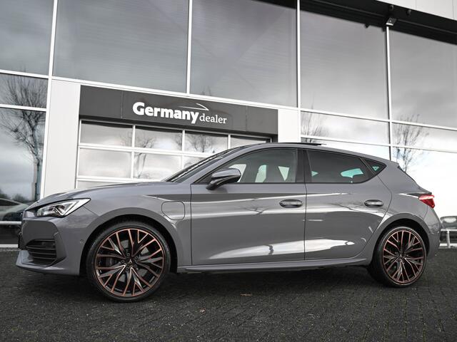 Cupra Leon 1.4 e-Hybrid 245pk VZ Copper Edition Pano LED Dodehoek Lane Ass Stuur/Stoelverw