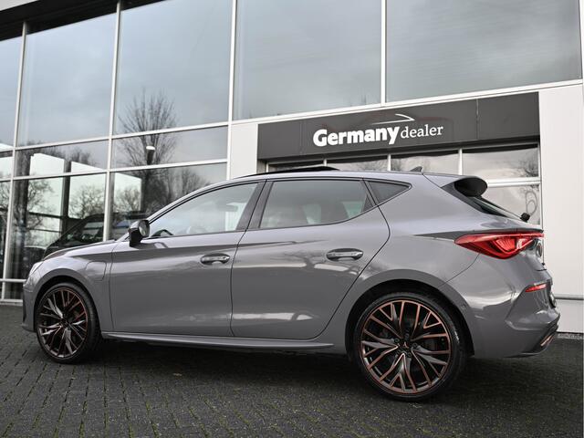 Cupra Leon 1.4 e-Hybrid 245pk VZ Copper Edition Pano LED Dodehoek Lane Ass Stuur/Stoelverw