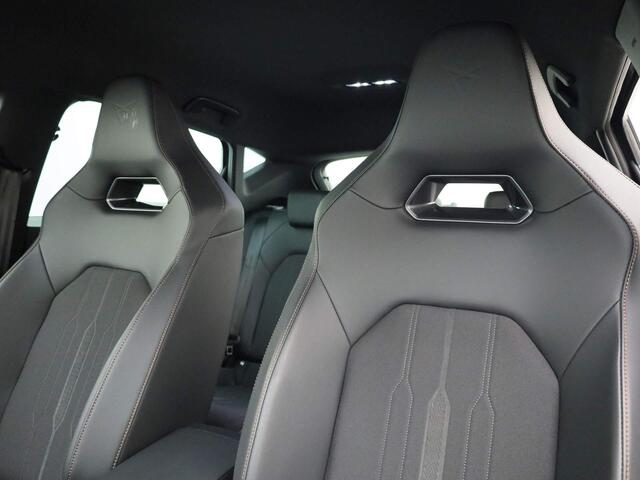 Cupra Leon 1.4 e-Hybrid 204pk DSG · ACC · Keyless · Camera · P-Sensoren · Full-Link · Navi · 18'' Inch · Garantie t/m 29-06-2027 of 80.000km