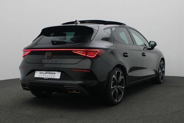 Cupra Leon 1.4 245 pk DSG e-Hybrid VZ Performance | Panoramadak | Adaptief onderstel | Geheugenstoel | Achteruitrijcamera | Stuur-/stoelverwarming
