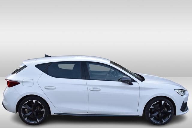 Cupra Leon e-HYBRID 204PK DSG BUSINESS SPORT NAVI/LED/LMV
