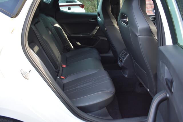 Cupra Leon e-HYBRID 204PK DSG BUSINESS SPORT NAVI/LED/LMV
