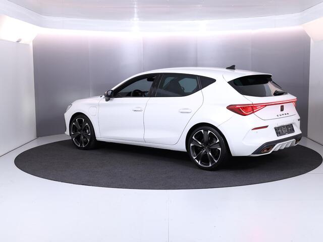 Cupra Leon 1.4 e-Hybrid VZ Business 245 pk Automaat (DSG) | Navigatie | Parkeersensoren achter | Cruise control | Autom. airco (3 zones) | LED koplampen |
