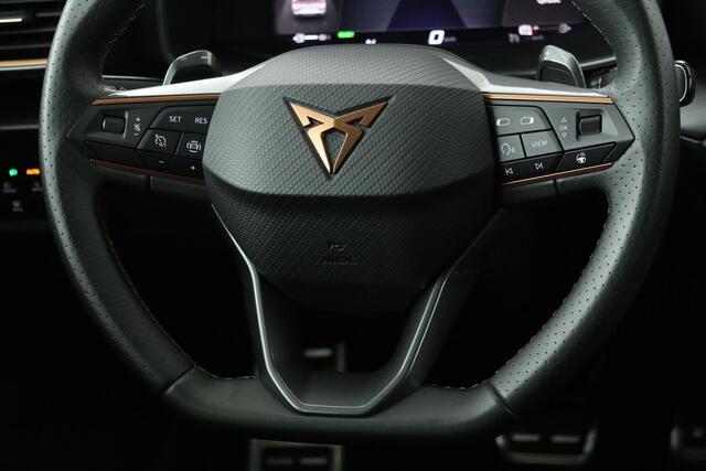 Cupra Leon 1.4 e-Hybrid | Carplay | Stoel & stuurverwarming | Sfeerverlichting | Navigatie | PDC | Keyless | Full LED | Sportstoelen | PHEV