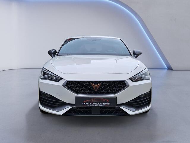 Cupra Leon 1.4 e-Hybrid VZ Performance /Apple Carplay/Front-Side-Lane-File Assist/Dodehoek monitor/Stuur-Stoelverwarming/Lendesteunen verstelb./(MET GARANTIE*)
