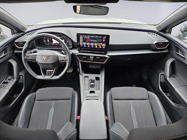 Cupra Leon 1.4 e-Hybrid VZ Performance /Apple Carplay/Front-Side-Lane-File Assist/Dodehoek monitor/Stuur-Stoelverwarming/Lendesteunen verstelb./(MET GARANTIE*)