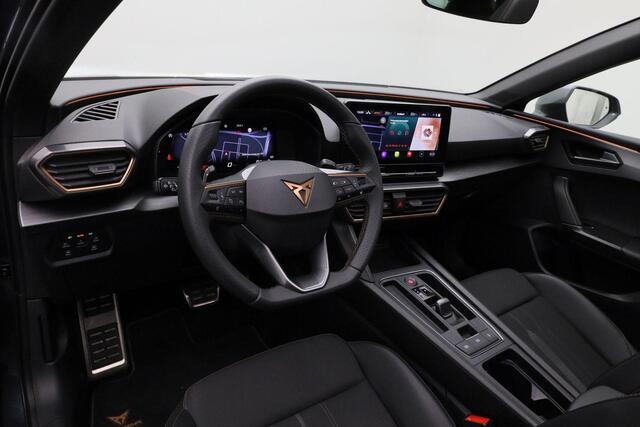 Cupra Leon 1.4 245 pk DSG e-Hybrid VZ Performance | Panoramadak | Adaptief sportonderstel | Stuur-/stoelverwarming | Achteruitrijcamera | Navigatie