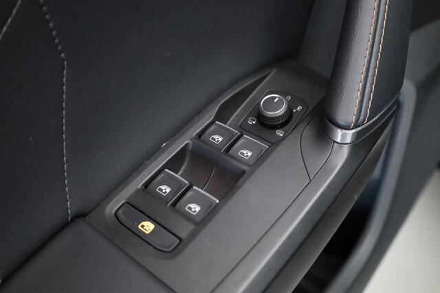 Cupra Leon 1.4 e-Hybrid | Navi | Camera | Adapt. Cruise | Stoel- Stuurverw. |