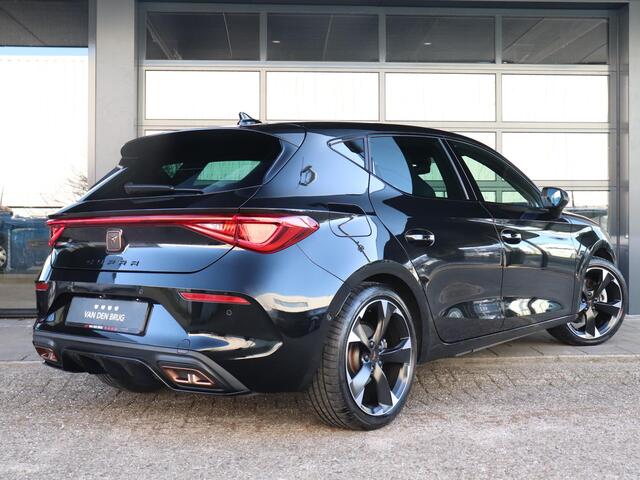 Cupra Leon 1.4 e-Hybrid 204pk | Achteruitrijcamera | Verwarmd stuurwiel | Cruise control | Parkeersensoren | Virtual cockpit |