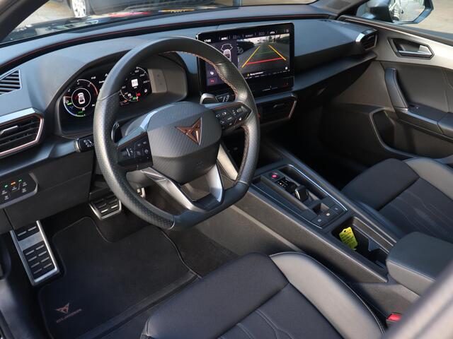 Cupra Leon 1.4 e-Hybrid 204pk | Achteruitrijcamera | Verwarmd stuurwiel | Cruise control | Parkeersensoren | Virtual cockpit |
