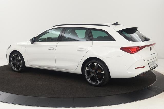 Cupra Leon 1.4 e-Hybrid | Carplay | Stoel & stuurverwarming | Camera | Adaptive cruise | Navigatie | Sfeerverlichting | Full LED | Memory | PHEV