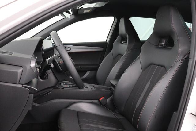 Cupra Leon 1.4 e-Hybrid | Carplay | Stoel & stuurverwarming | Camera | Adaptive cruise | Navigatie | Sfeerverlichting | Full LED | Memory | PHEV