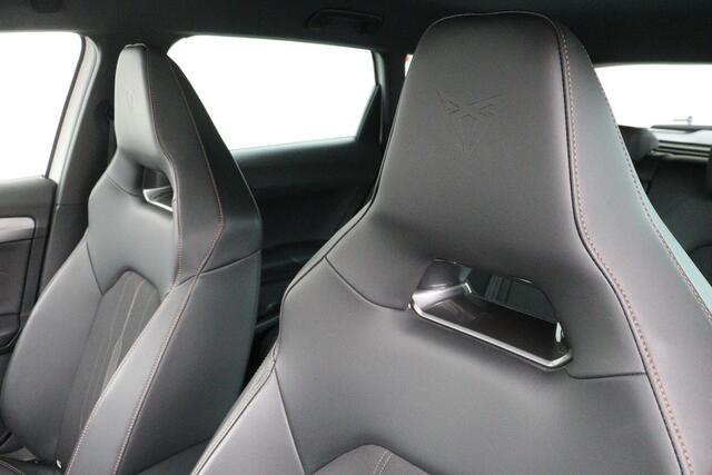 Cupra Leon 1.4 e-Hybrid | Carplay | Stoel & stuurverwarming | Camera | Adaptive cruise | Navigatie | Sfeerverlichting | Full LED | Memory | PHEV