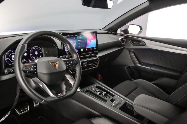 Cupra Leon VZ Business 1.4 TSI e-Hybrid 204pk DSG Automaat Adaptive cruise control, Achteruitrijcamera, Navigatie, Stuurwiel verwarmd, Parkeersensoren, Stoelverwarming
