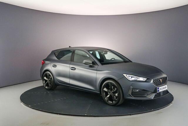 Cupra Leon VZ Business 1.4 TSI e-Hybrid 204pk DSG Automaat Adaptive cruise control, Achteruitrijcamera, Navigatie, Stuurwiel verwarmd, Parkeersensoren, Stoelverwarming