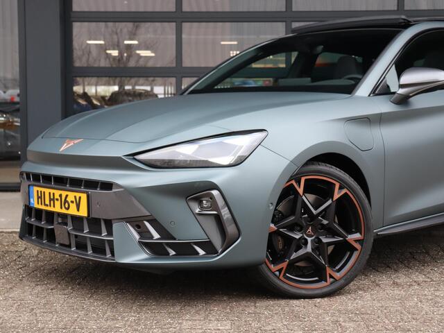 Cupra Leon 1.5 TSI e-Hybrid 272PK VZ Performance | Panoramadak | SennHeiser Audio | Stoel- & Stuurverwarming | Adaptieve Cruise Control |
