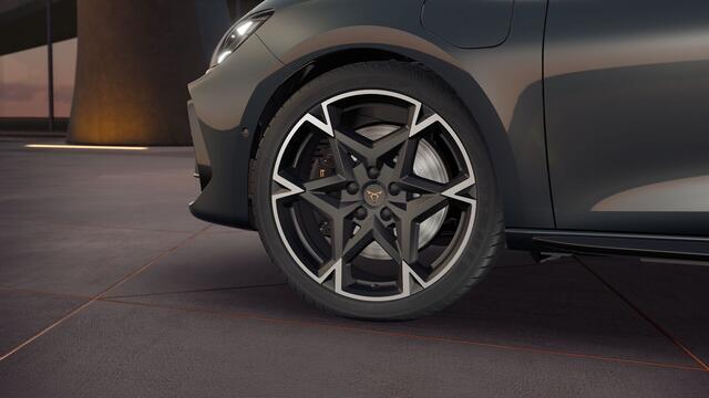 Cupra Leon 1.5 TSI e-Hybrid 272 6DSG VZ Performance | Achteruitrijcamera | Digitaal instrumentenpaneel (Virtual Cockpit) | Draadloze Apple CarPlay(TM), Android Auto(TM)