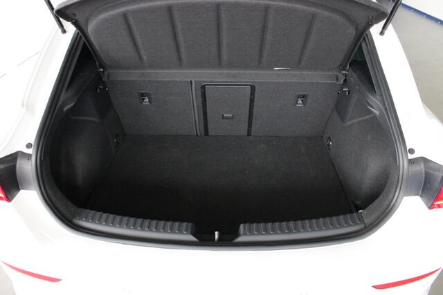 Cupra Leon 1.4 e-Hybrid VZ Business Camera | Cruise | Full LED | Sportstoelen | Virtual Cockpit | 19" LMV | PDC V+A