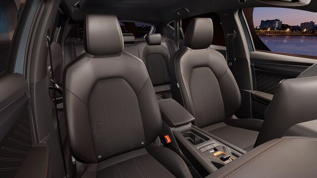 Cupra Leon CUPRA 1.5 TSI e-Hybrid 204 6DSG Business | Achteruitrijcamera | Digitaal instrumentenpaneel (Virtual Cockpit) | Draadloze Apple CarPlay(TM), Android Auto(TM)