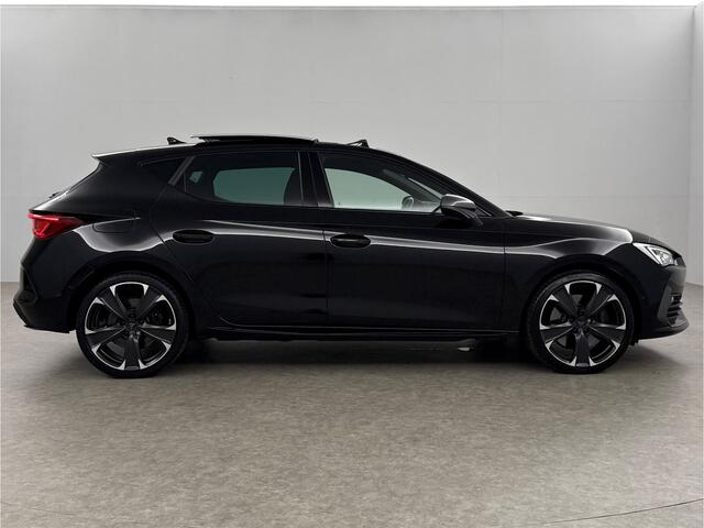 Cupra Leon 1.4 e-Hybrid 245PK VZ Performance Pano Camera Carplay LED Sfeerverl. 19"LMV Virtual Navi Cruise Clima PDC