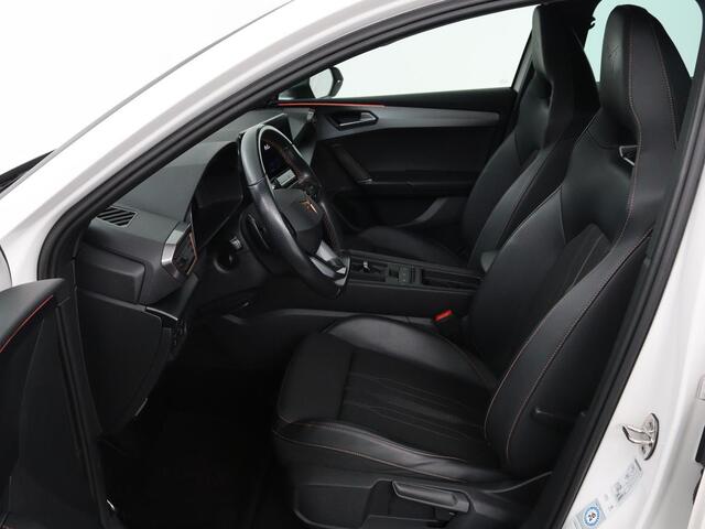 Cupra Leon 1.4 e-Hybrid VZ Business | Camera | Stoel & Stuurverwarming | Adaptive cruise | Carplay | Elektrische achterklep | Trekhaak